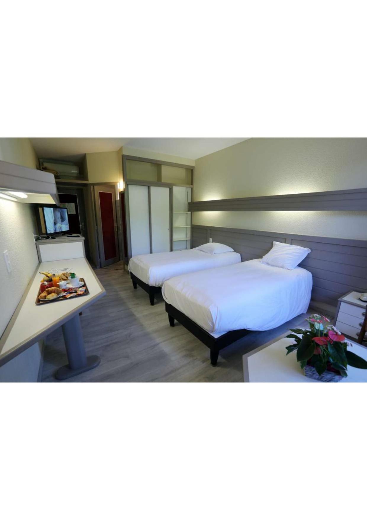 Hotel Belleville Ламалу-ле-Бен Экстерьер фото